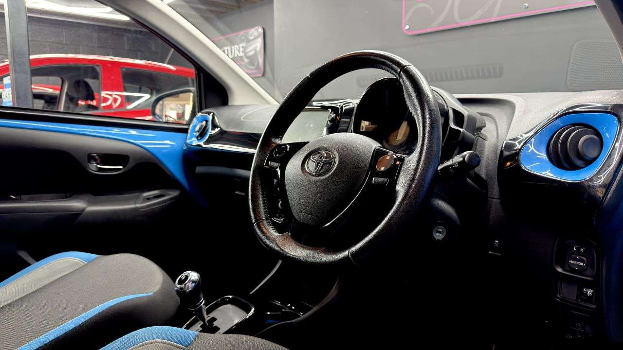 2015 TOYOTA AYGO 2015 TOYOTA AYGO