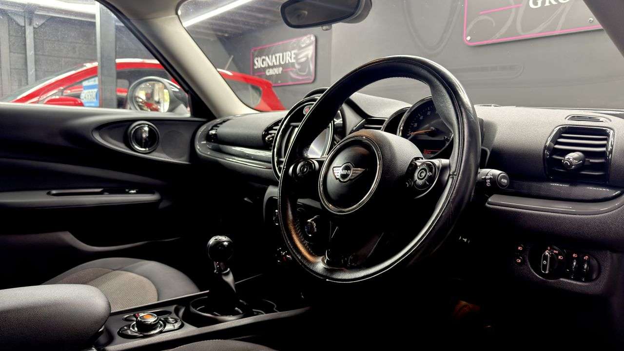 2016 MINI CLUBMAN 2016 MINI CLUBMAN