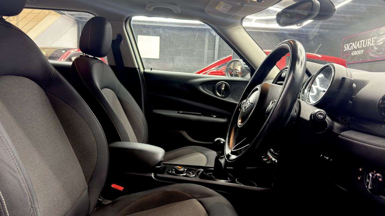 2016 MINI CLUBMAN 2016 MINI CLUBMAN