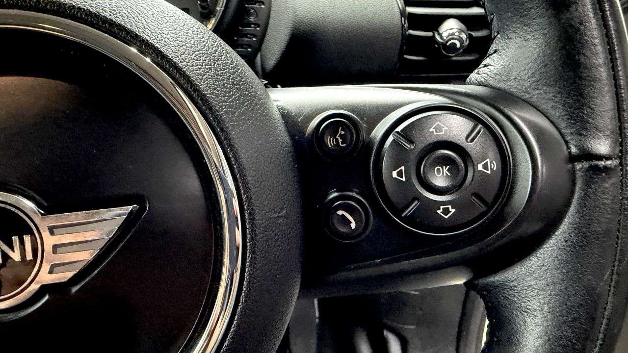2016 MINI CLUBMAN 2016 MINI CLUBMAN