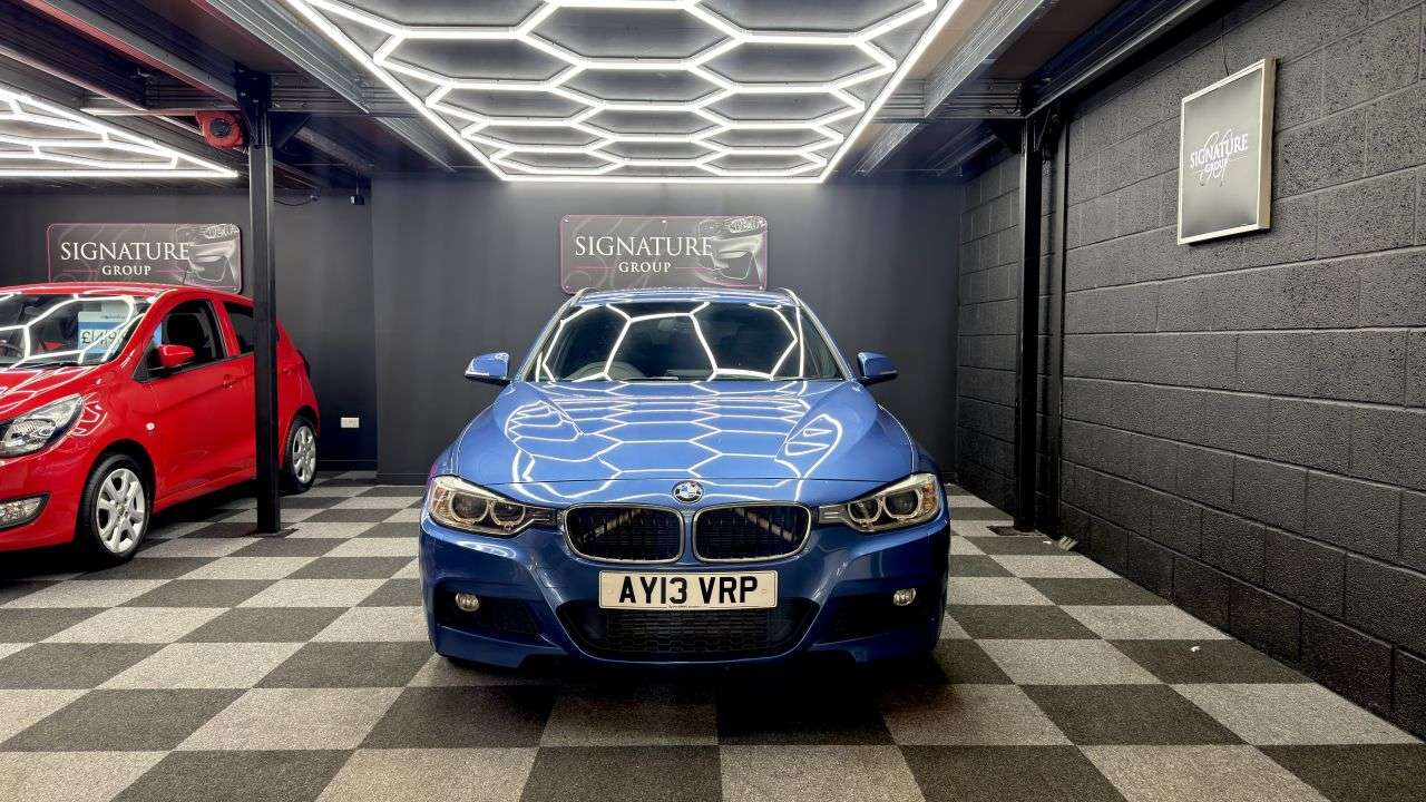 A 2013 BMW 3 SERIES 2.0 320d M Sport Touring 5dr Diesel Manual Euro 5 (s/s) (184 ps) A 2013 BMW 3 SERIES 2.0 320d M Sport Touring 5dr Diesel Manual Euro 5 (s/s) (184 ps)