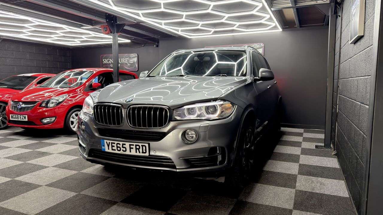 A 2015 BMW X5 3.0 30d SE SUV 5dr Diesel Auto xDrive Euro 6 (s/s) (258 ps) A 2015 BMW X5 3.0 30d SE SUV 5dr Diesel Auto xDrive Euro 6 (s/s) (258 ps)