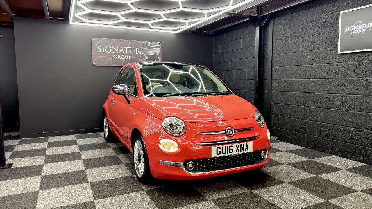 A 2016 FIAT 500 1.2 Lounge Hatchback 3dr Petrol Manual Euro 6 (s/s) (69 bhp) A 2016 FIAT 500 1.2 Lounge Hatchback 3dr Petrol Manual Euro 6 (s/s) (69 bhp)