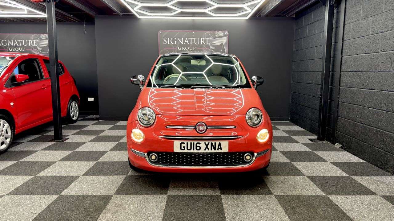 A 2016 FIAT 500 1.2 Lounge Hatchback 3dr Petrol Manual Euro 6 (s/s) (69 bhp) A 2016 FIAT 500 1.2 Lounge Hatchback 3dr Petrol Manual Euro 6 (s/s) (69 bhp)