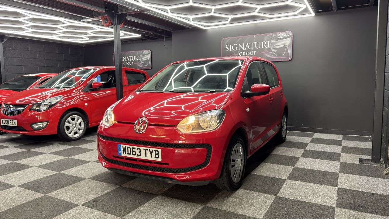 A 2013 VOLKSWAGEN UP! 1.0 Move up! Hatchback 5dr Petrol Manual Euro 5 (60 ps) A 2013 VOLKSWAGEN UP! 1.0 Move up! Hatchback 5dr Petrol Manual Euro 5 (60 ps)