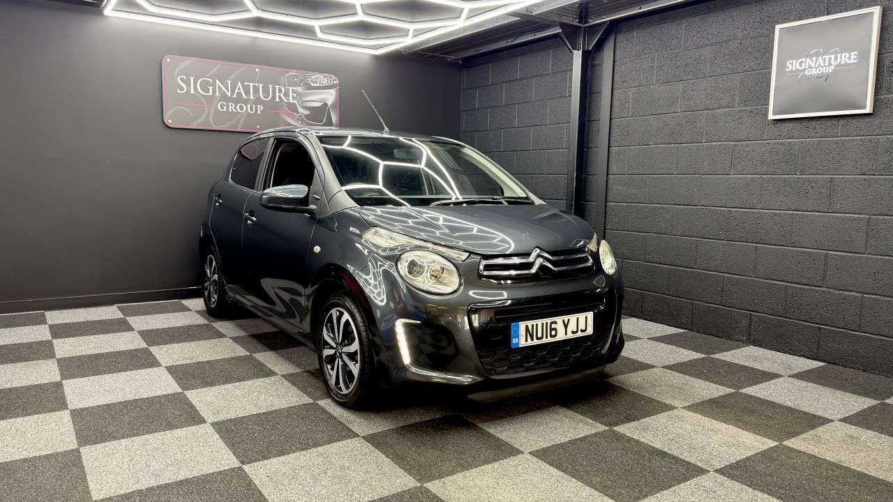 A 2016 CITROEN C1 1.2 PureTech Flair Hatchback 5dr Petrol Manual Euro 6 (82 ps) A 2016 CITROEN C1 1.2 PureTech Flair Hatchback 5dr Petrol Manual Euro 6 (82 ps)