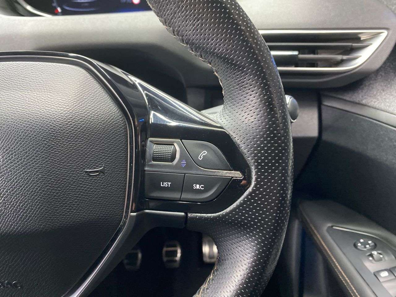 2017 PEUGEOT 3008 2017 PEUGEOT 3008