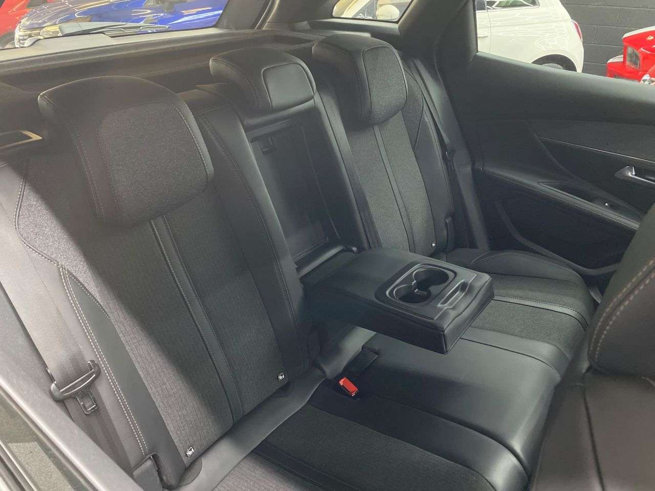 2017 PEUGEOT 3008 2017 PEUGEOT 3008