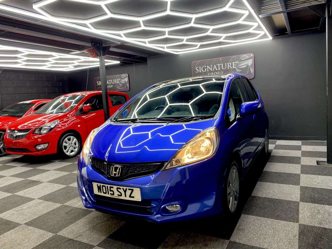 A 2015 HONDA JAZZ 1.4 i-VTEC EXL Hatchback 5dr Petrol Manual Euro 5 (99 ps) A 2015 HONDA JAZZ 1.4 i-VTEC EXL Hatchback 5dr Petrol Manual Euro 5 (99 ps)