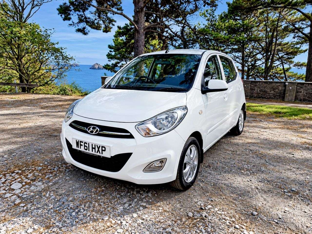 A 2011 HYUNDAI I10 1.2 Active Hatchback 5dr Petrol Manual Euro 5 (85 bhp) A 2011 HYUNDAI I10 1.2 Active Hatchback 5dr Petrol Manual Euro 5 (85 bhp)