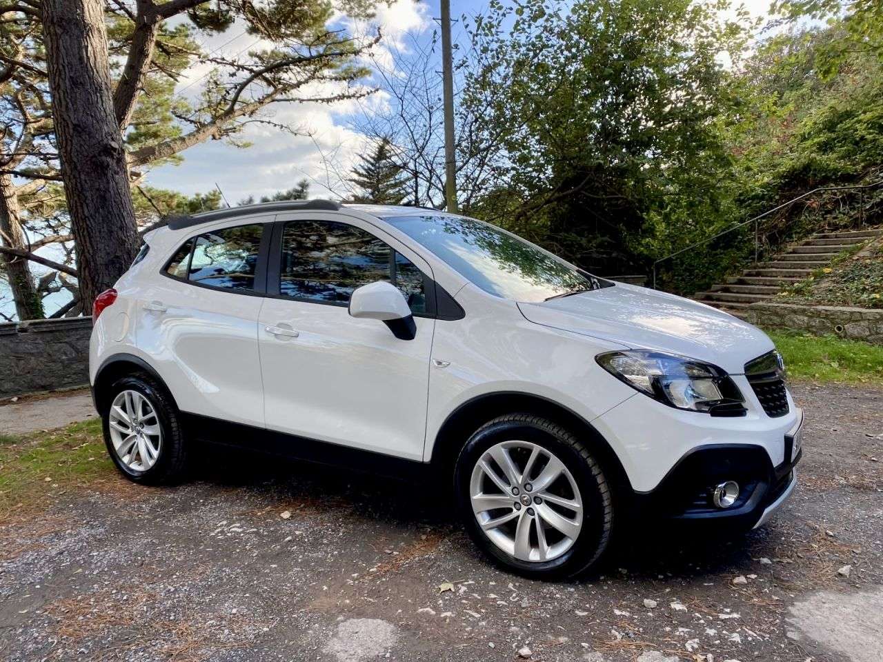 A 2016 VAUXHALL MOKKA 1.6 CDTi Tech Line SUV 5dr Diesel Manual 2WD Euro 6 (s/s) (136 ps) A 2016 VAUXHALL MOKKA 1.6 CDTi Tech Line SUV 5dr Diesel Manual 2WD Euro 6 (s/s) (136 ps)