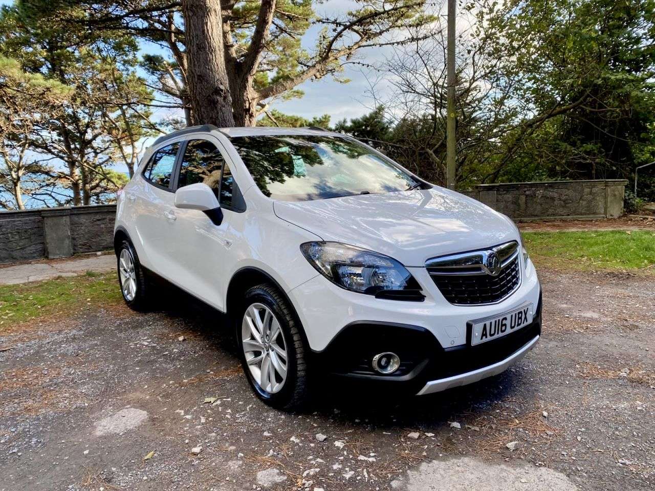 A 2016 VAUXHALL MOKKA 1.6 CDTi Tech Line SUV 5dr Diesel Manual 2WD Euro 6 (s/s) (136 ps) A 2016 VAUXHALL MOKKA 1.6 CDTi Tech Line SUV 5dr Diesel Manual 2WD Euro 6 (s/s) (136 ps)