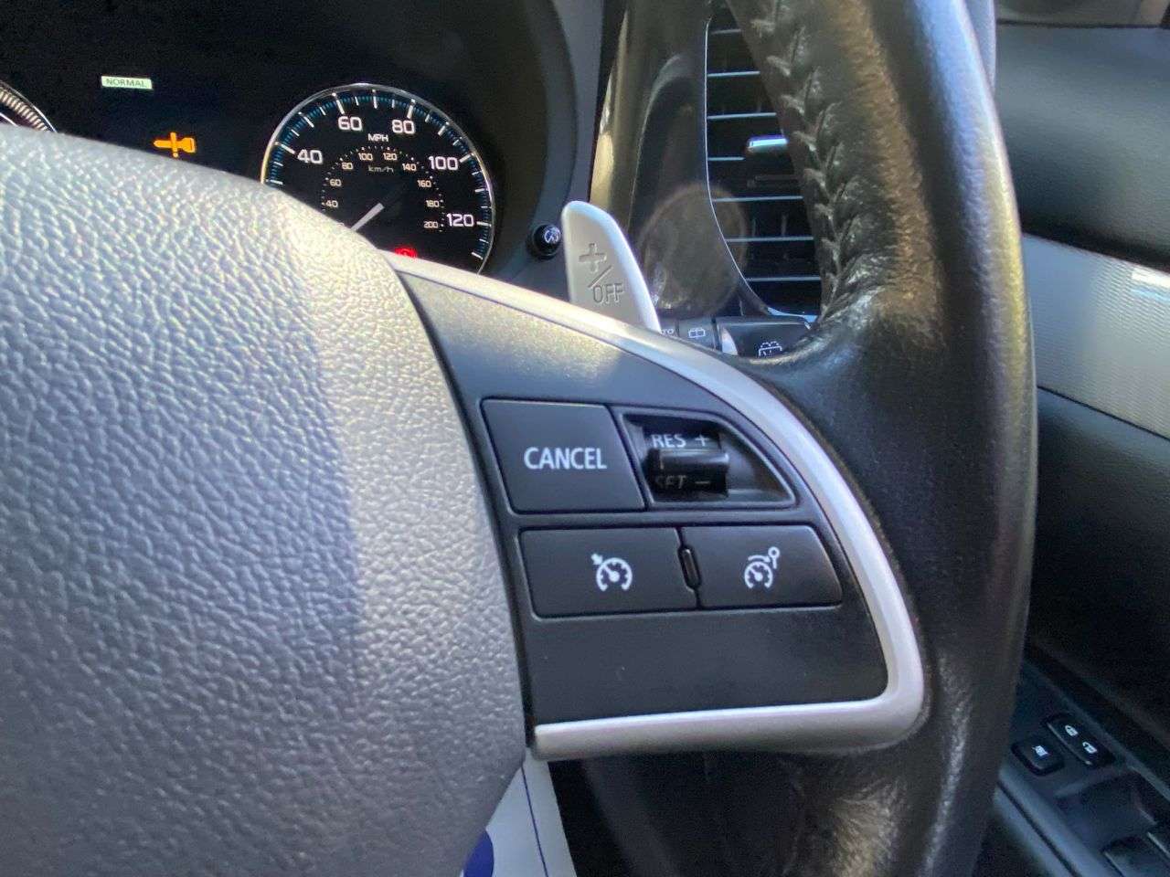 A 2014 MITSUBISHI OUTLANDER 2.0h 12kWh GX4h SUV 5dr Petrol Plug-in Hybrid CVT 4WD Euro 5 (s/s) (200 ps) A 2014 MITSUBISHI OUTLANDER 2.0h 12kWh GX4h SUV 5dr Petrol Plug-in Hybrid CVT 4WD Euro 5 (s/s) (200 ps)
