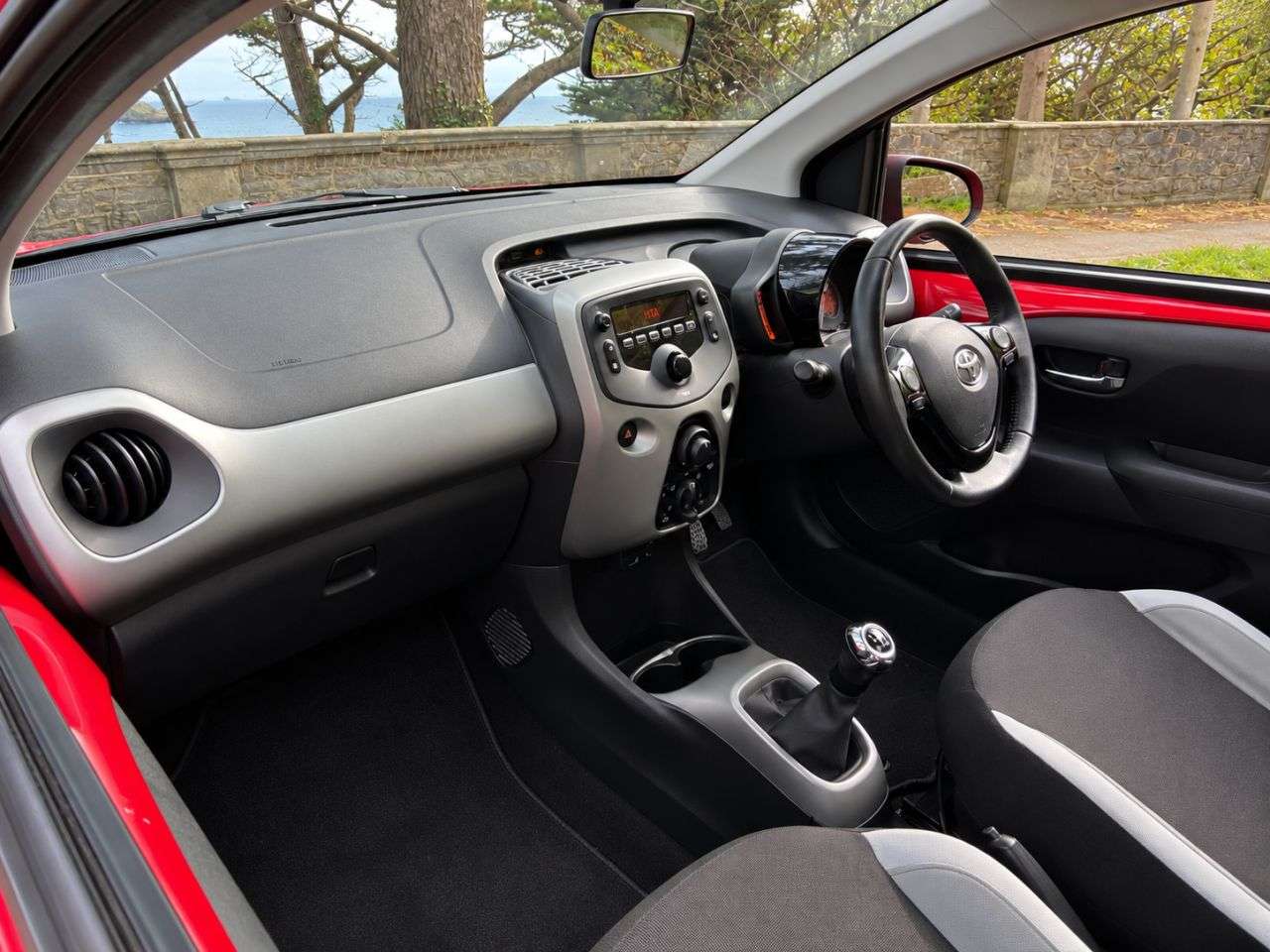 2016 TOYOTA AYGO 2016 TOYOTA AYGO