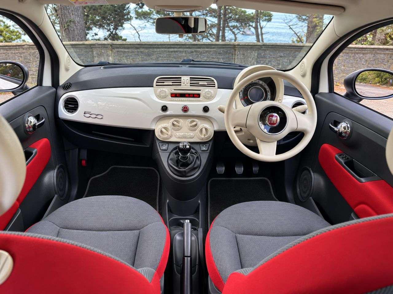 2015 FIAT 500 2015 FIAT 500