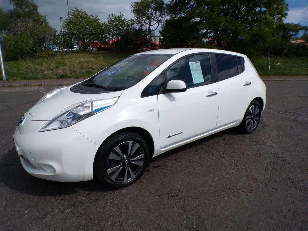 A 2017 NISSAN LEAF TEKNA A 2017 NISSAN LEAF TEKNA