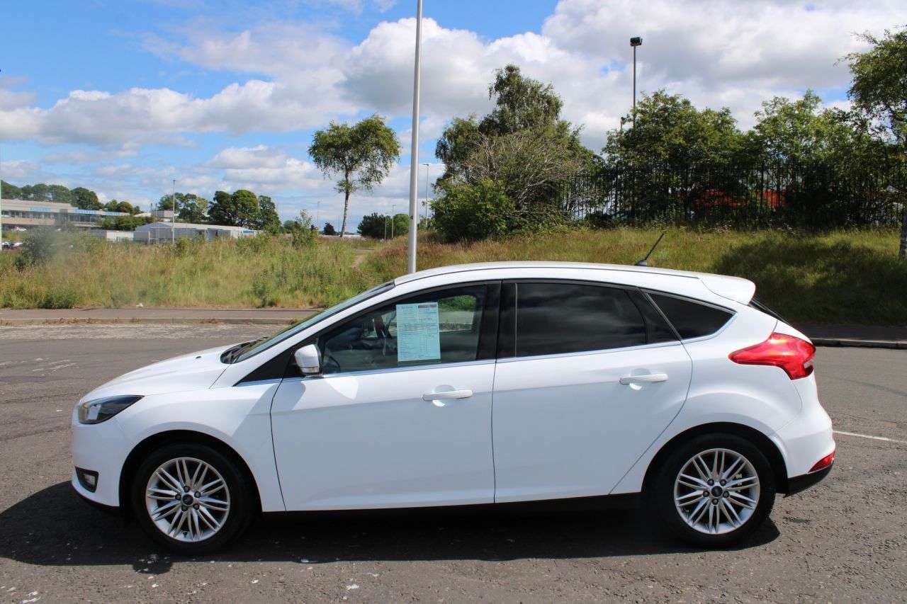 A 2017 FORD FOCUS 1.0T Zetec Edition,2017,Sat Nav,Bluetooth,DAB,Cruise,Rear Parking Sensors,U A 2017 FORD FOCUS 1.0T Zetec Edition,2017,Sat Nav,Bluetooth,DAB,Cruise,Rear Parking Sensors,U