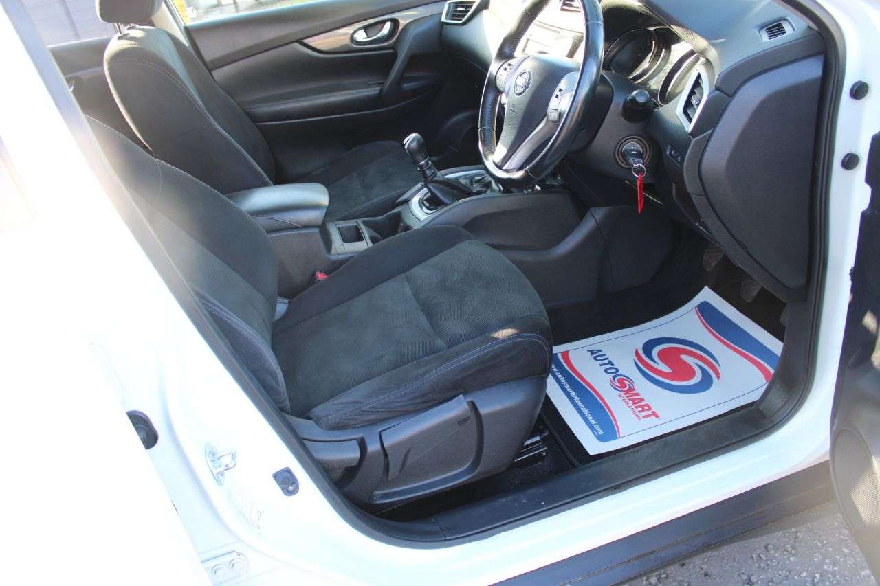 A 2016 NISSAN X-TRAIL 1.6 DCi Acenta 2016 7 Seater,Glass Roof,Bluetooth,Cruise Control,57mpg,F.S. A 2016 NISSAN X-TRAIL 1.6 DCi Acenta 2016 7 Seater,Glass Roof,Bluetooth,Cruise Control,57mpg,F.S.