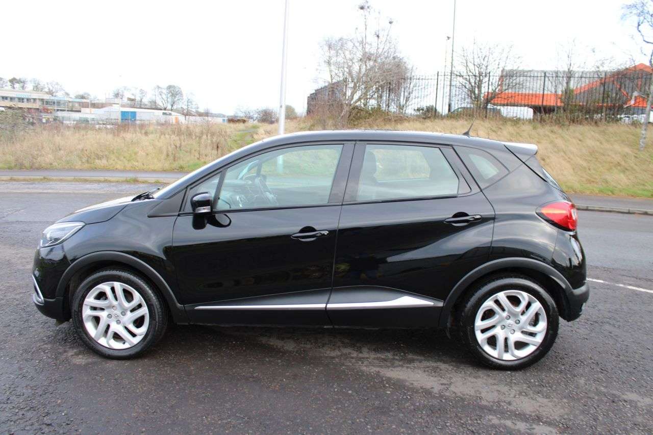 A 2016 RENAULT CAPTUR 1.5 dCi Dynamique 2016,Sat Nav,bLUETOOTH,DAB,Cruise,78mpg,£20 Tax,F.S.H A 2016 RENAULT CAPTUR 1.5 dCi Dynamique 2016,Sat Nav,bLUETOOTH,DAB,Cruise,78mpg,£20 Tax,F.S.H