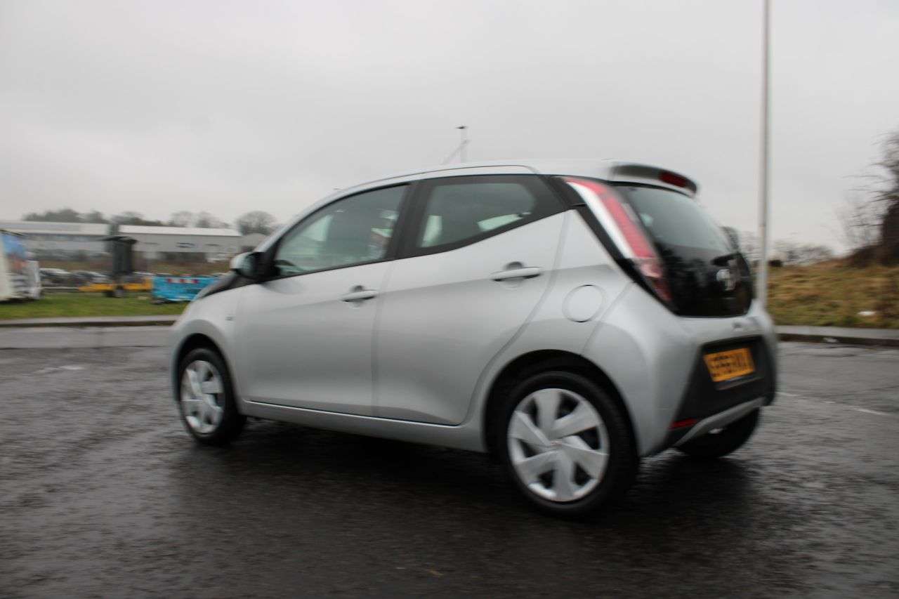 2016 TOYOTA AYGO 2016 TOYOTA AYGO