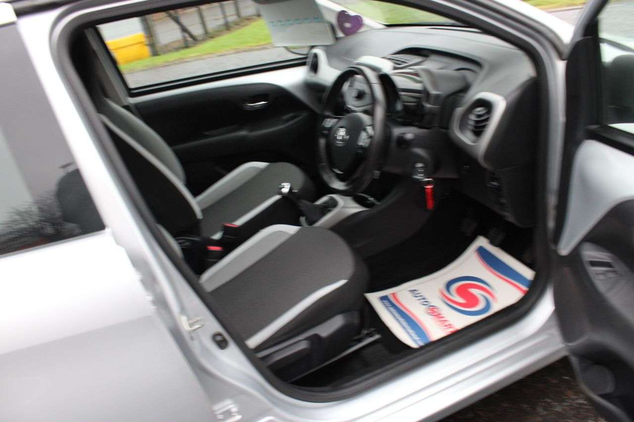2016 TOYOTA AYGO 2016 TOYOTA AYGO