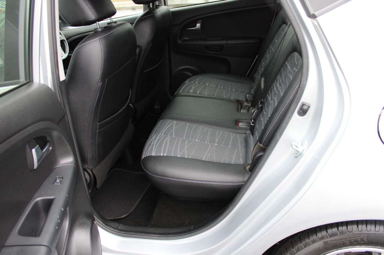 2017 KIA VENGA 2017 KIA VENGA