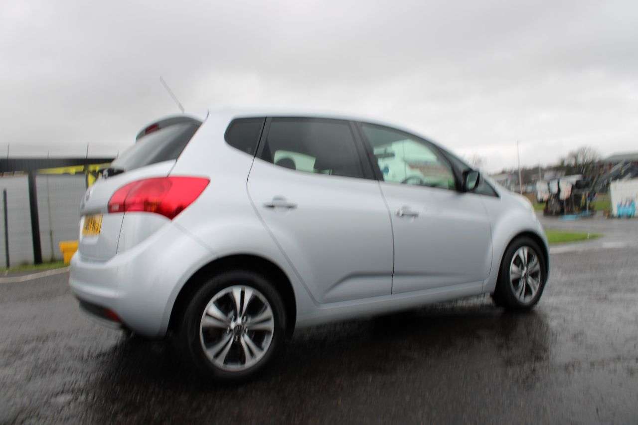 2017 KIA VENGA 2017 KIA VENGA