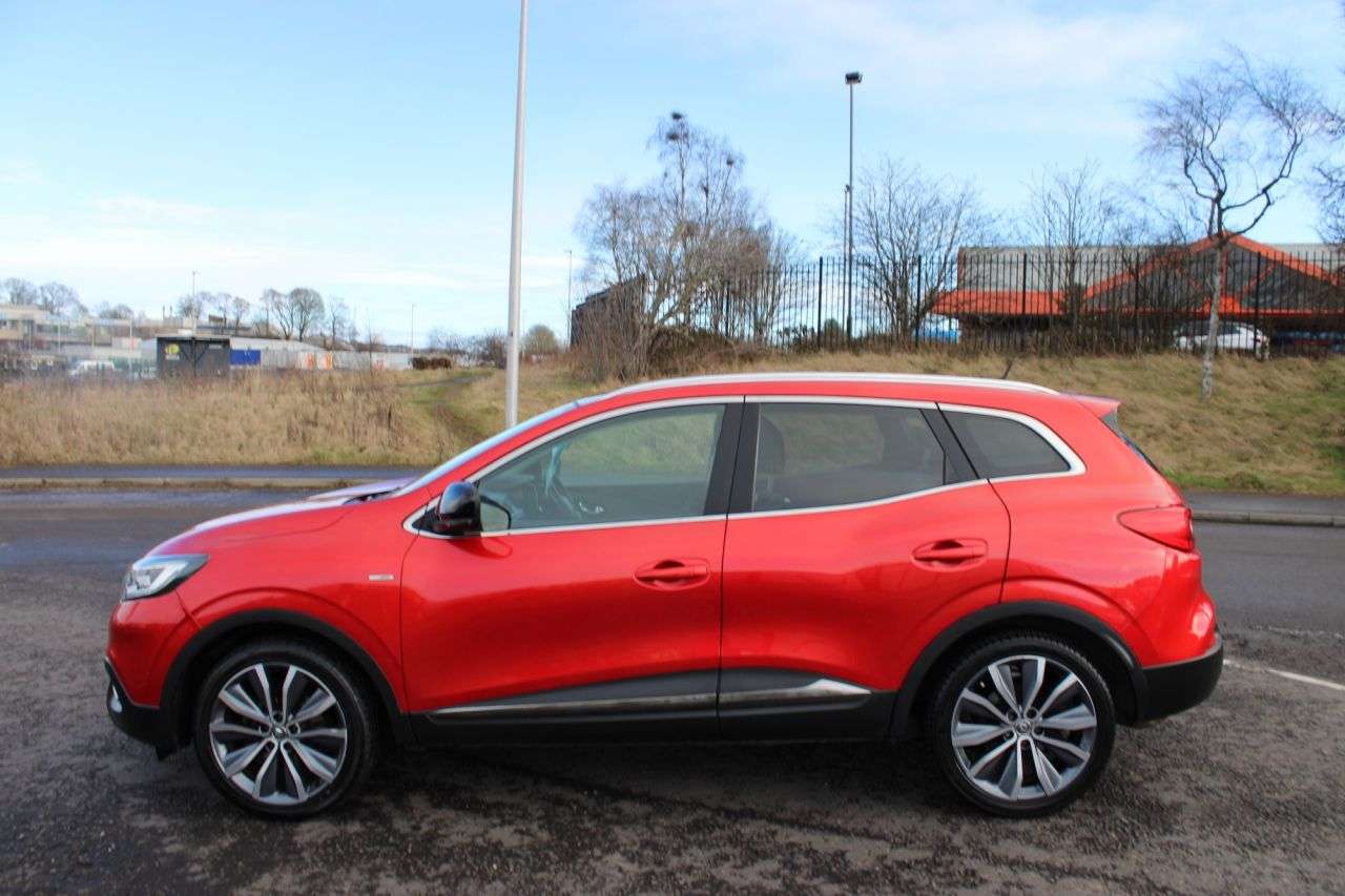 A 2016 RENAULT KADJAR 1.5 dCi Signature 2016,Sat Nav,19*Alloys,DAB,Glass Roof,74mpg,£20 Tax,F.S.H A 2016 RENAULT KADJAR 1.5 dCi Signature 2016,Sat Nav,19*Alloys,DAB,Glass Roof,74mpg,£20 Tax,F.S.H