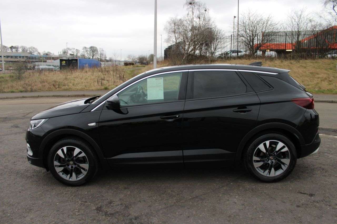 A 2019 VAUXHALL GRANDLAND X 1.2 Turbo SRi 2019,Diamond Cut Alloys,Sat Nav,Bluetooth,DAB,Park Sensors,F. A 2019 VAUXHALL GRANDLAND X 1.2 Turbo SRi 2019,Diamond Cut Alloys,Sat Nav,Bluetooth,DAB,Park Sensors,F.