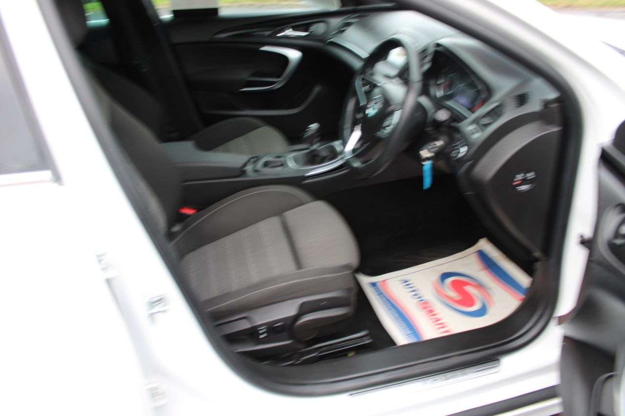 2017 VAUXHALL INSIGNIA 2017 VAUXHALL INSIGNIA