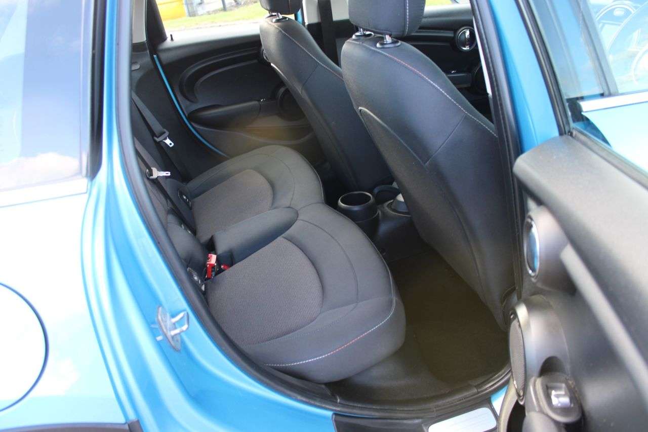 2017 MINI HATCH 2017 MINI HATCH