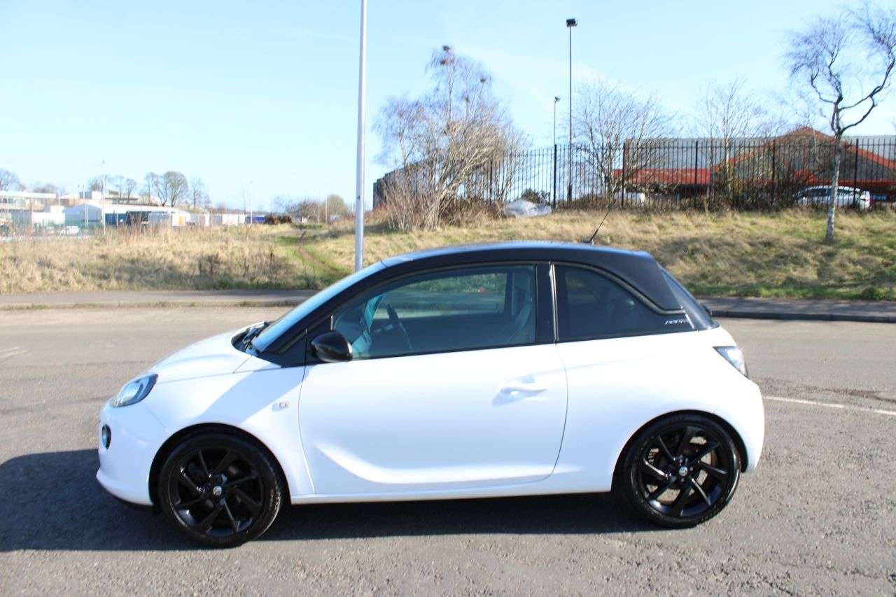 A 2017 VAUXHALL ADAM 1.2i Energised,2017,Bluetooth,DAB,Cruise,Air Con,Insurance Group 2,Ulez Com A 2017 VAUXHALL ADAM 1.2i Energised,2017,Bluetooth,DAB,Cruise,Air Con,Insurance Group 2,Ulez Com