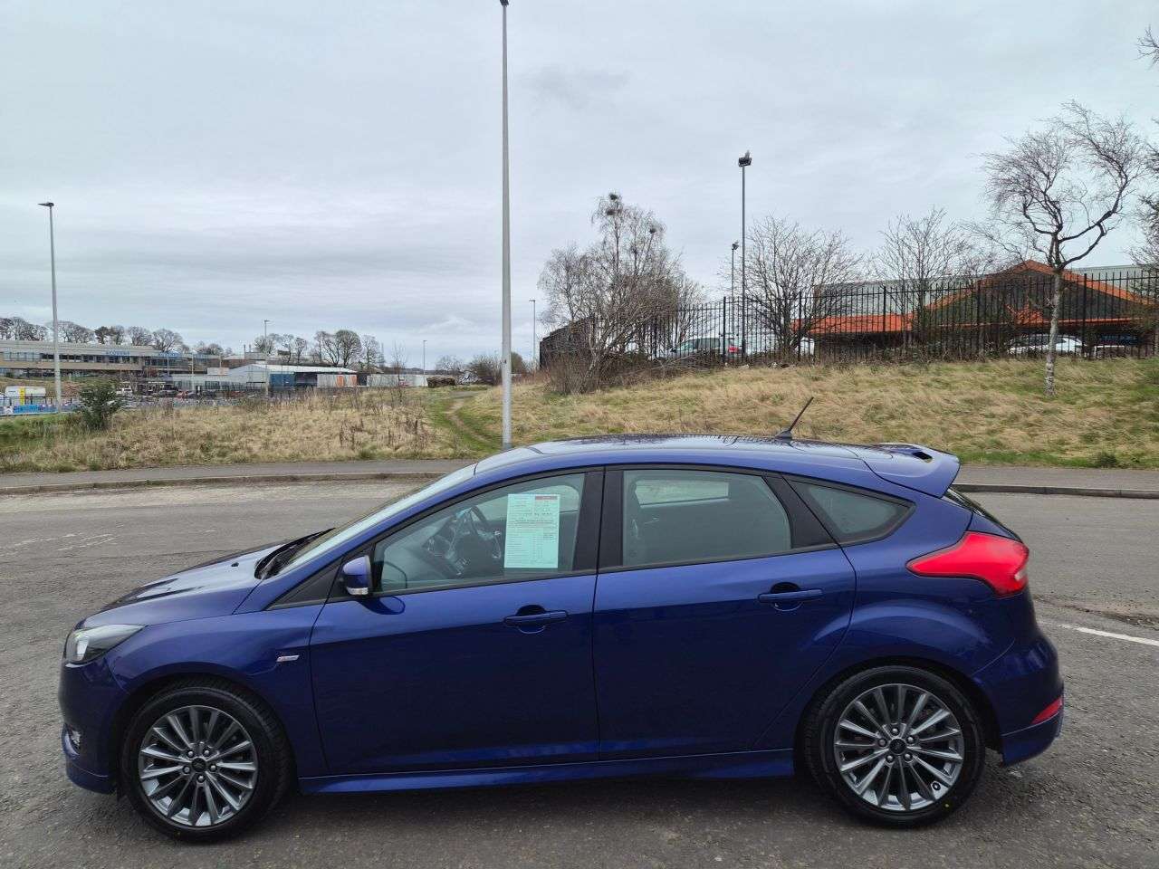 A 2018 FORD FOCUS 1.0T ST-LINE 2018,Sat Nav,Bluetooth,DAB,F.S.H,Superb Condition,Ulez Complia A 2018 FORD FOCUS 1.0T ST-LINE 2018,Sat Nav,Bluetooth,DAB,F.S.H,Superb Condition,Ulez Complia