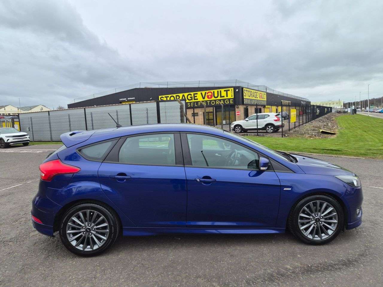 A 2018 FORD FOCUS 1.0T ST-LINE 2018,Sat Nav,Bluetooth,DAB,F.S.H,Superb Condition,Ulez Complia A 2018 FORD FOCUS 1.0T ST-LINE 2018,Sat Nav,Bluetooth,DAB,F.S.H,Superb Condition,Ulez Complia