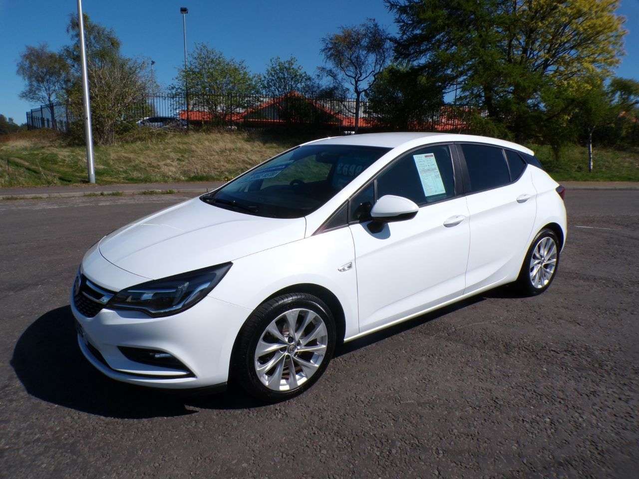 A 2018 VAUXHALL ASTRA 1.4i Design 2018,Bluetooth,DAB,Cruise Control,Superb Condition,F.S.H A 2018 VAUXHALL ASTRA 1.4i Design 2018,Bluetooth,DAB,Cruise Control,Superb Condition,F.S.H
