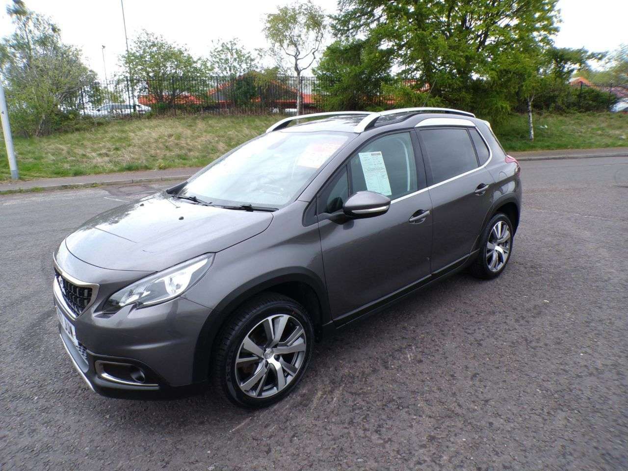 A 2017 PEUGEOT 2008 1.2 Allure 2017,Diamond Cut Alloys,64mpg,£20 Road Tax,DAB,Cruise,F.S.H,Ulez A 2017 PEUGEOT 2008 1.2 Allure 2017,Diamond Cut Alloys,64mpg,£20 Road Tax,DAB,Cruise,F.S.H,Ulez