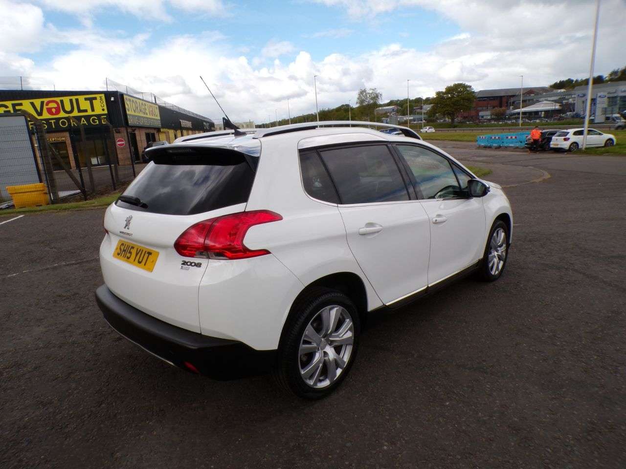 2015 PEUGEOT 2008 2015 PEUGEOT 2008