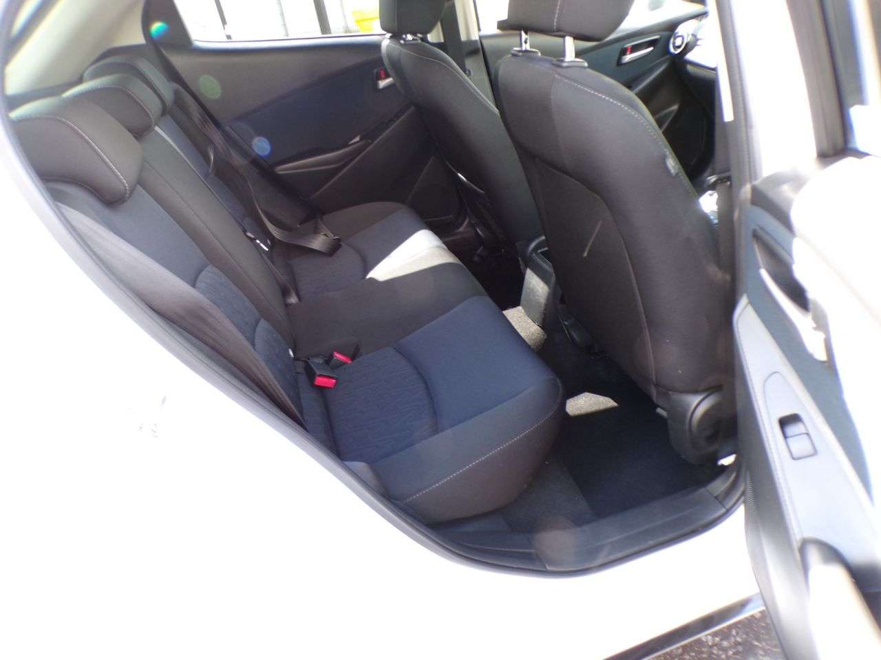 2017 MAZDA MAZDA2 2017 MAZDA MAZDA2