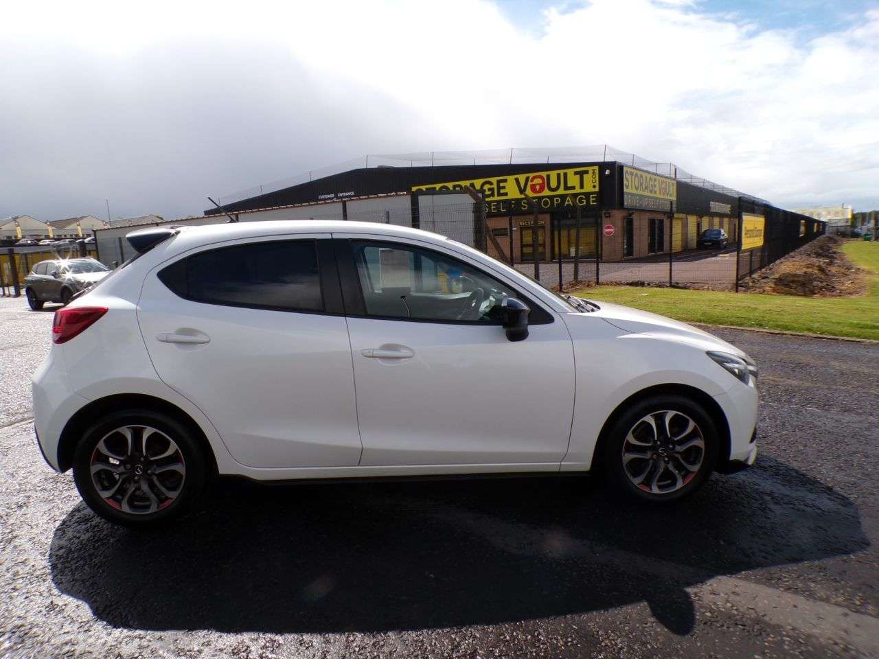 2017 MAZDA MAZDA2 2017 MAZDA MAZDA2