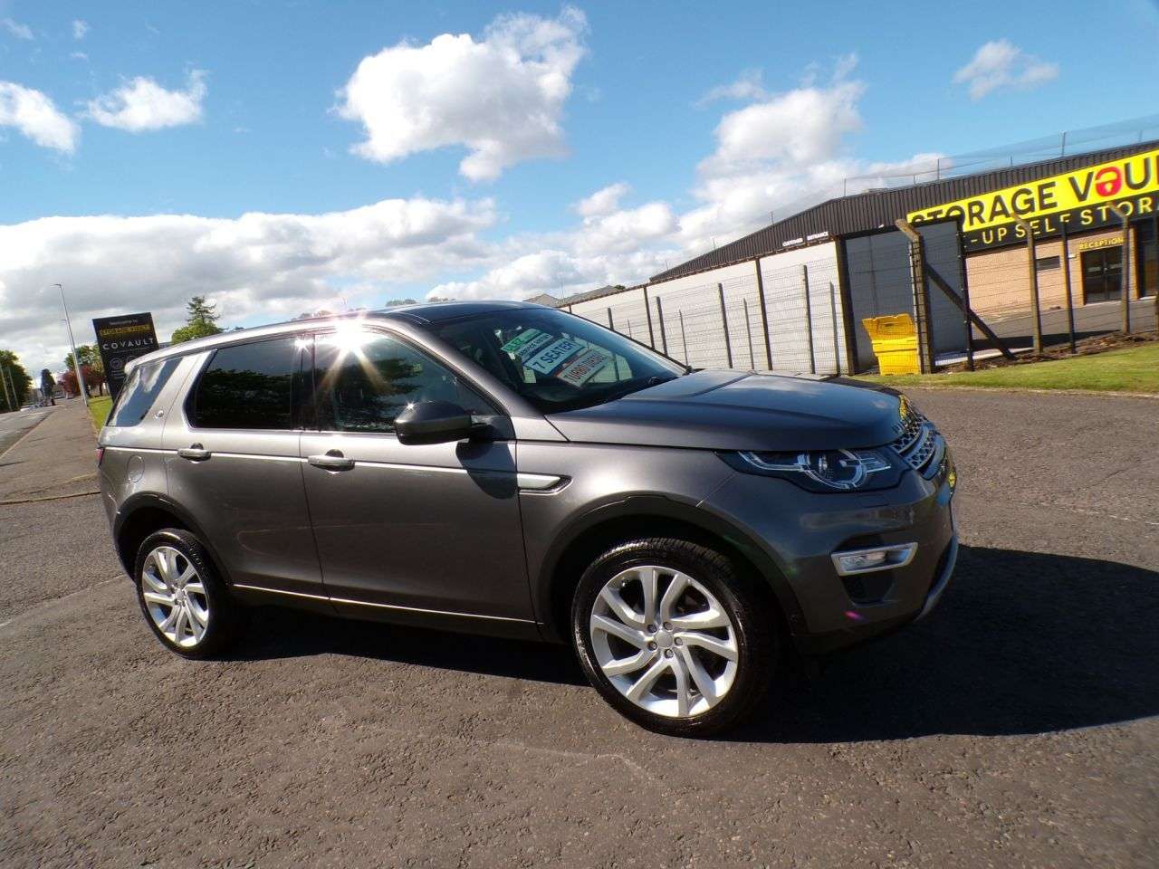 A 2016 LAND ROVER DISCOVERY SPORT 2.0 TD4 HSE 2016,7 Seater,Sat Nav,Reverse Cam,Black Leather,Bluetooth,DAB,U A 2016 LAND ROVER DISCOVERY SPORT 2.0 TD4 HSE 2016,7 Seater,Sat Nav,Reverse Cam,Black Leather,Bluetooth,DAB,U