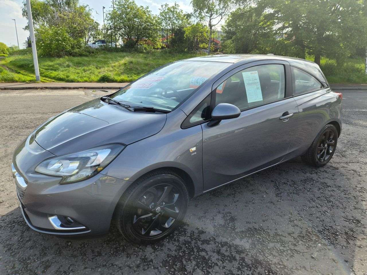 A 2016 VAUXHALL CORSA 1.4i SRi 2016,Bluetooh,DAB,Cruise,Air Con,55mpg,£35 Tax,F.S.H,Ulez Complian A 2016 VAUXHALL CORSA 1.4i SRi 2016,Bluetooh,DAB,Cruise,Air Con,55mpg,£35 Tax,F.S.H,Ulez Complian