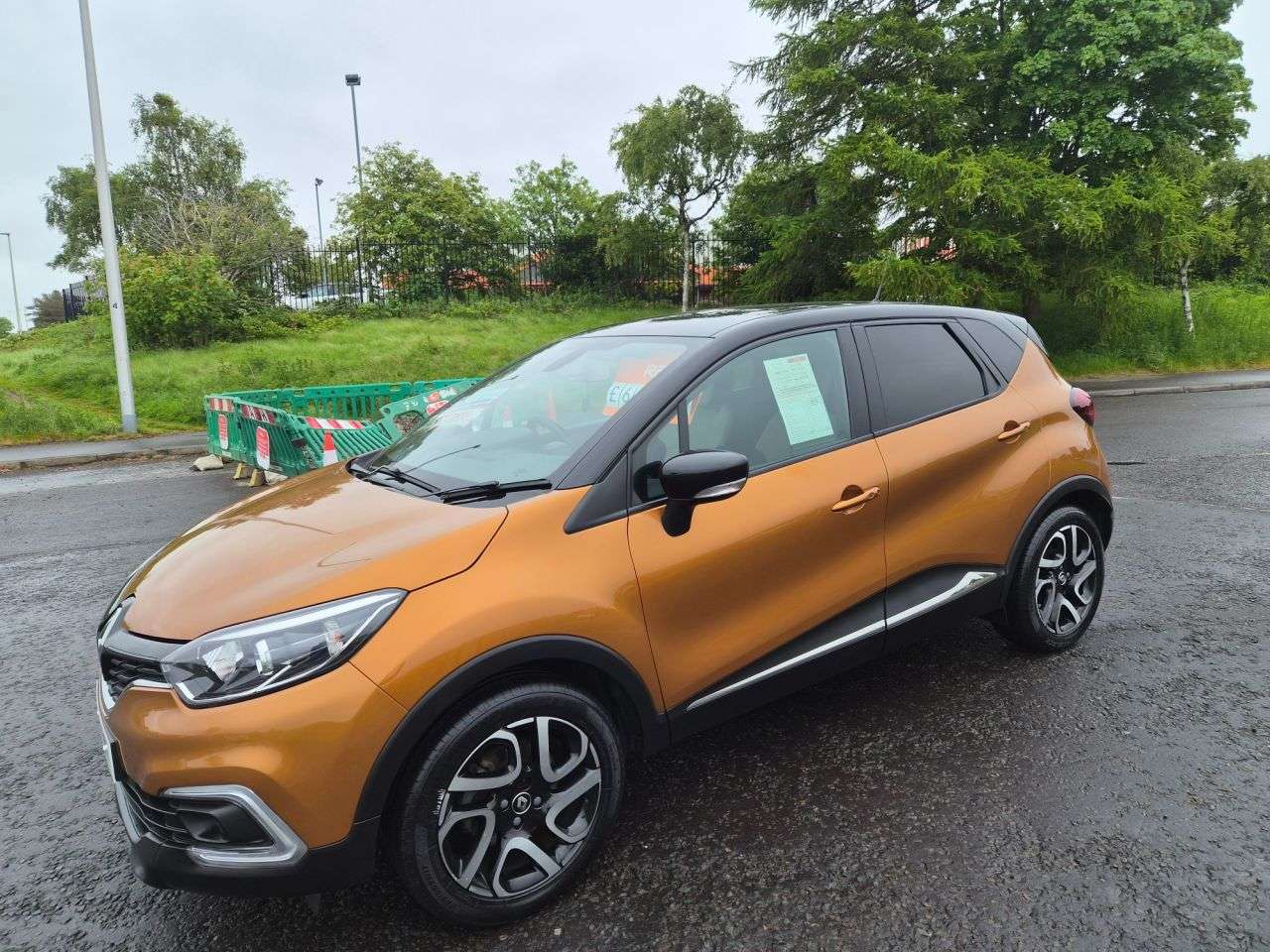 A 2018 RENAULT CAPTUR 1.5 dCi ENERGY Iconic2018,Sat Nav,Bluetooth,DAB,Cruise,55mpg,Ulez Compliant A 2018 RENAULT CAPTUR 1.5 dCi ENERGY Iconic2018,Sat Nav,Bluetooth,DAB,Cruise,55mpg,Ulez Compliant