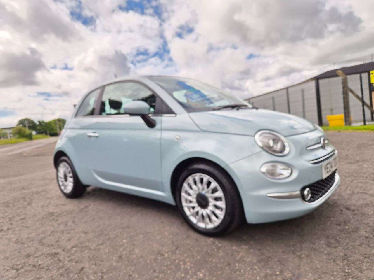 A 2024 FIAT 500 1.0 MHEV 2024*ONLY 800 MILES* AS NEW CONDITION,Demo+1 Lady Owner,60mpg,Serv A 2024 FIAT 500 1.0 MHEV 2024*ONLY 800 MILES* AS NEW CONDITION,Demo+1 Lady Owner,60mpg,Serv