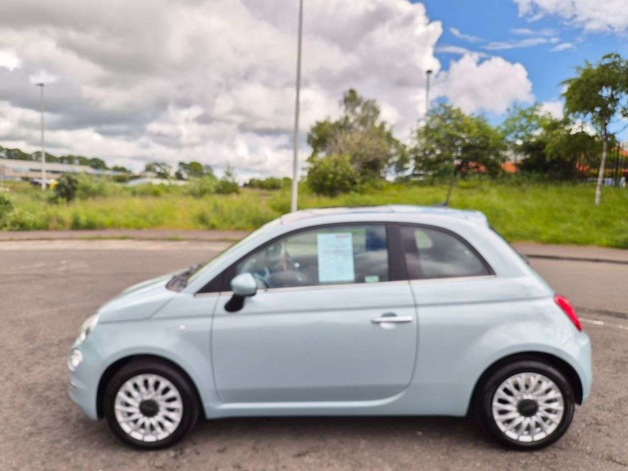 A 2024 FIAT 500 1.0 MHEV 2024*ONLY 800 MILES* AS NEW CONDITION,Demo+1 Lady Owner,60mpg,Serv A 2024 FIAT 500 1.0 MHEV 2024*ONLY 800 MILES* AS NEW CONDITION,Demo+1 Lady Owner,60mpg,Serv