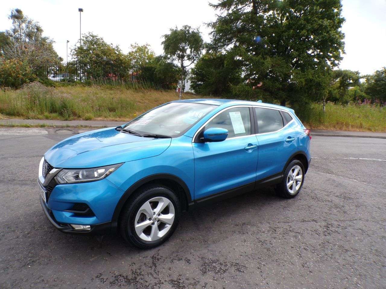 A 2019 NISSAN QASHQAI 1.3 DIG-T Acenta Premium 2019,Sat Nav,Parking Sensors,DAB,Cruise,Service Hi A 2019 NISSAN QASHQAI 1.3 DIG-T Acenta Premium 2019,Sat Nav,Parking Sensors,DAB,Cruise,Service Hi