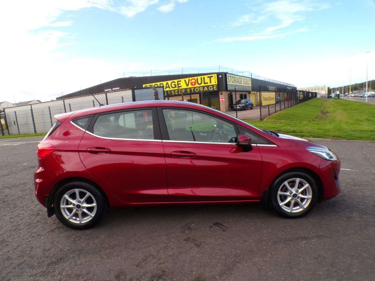 A 2018 FORD FIESTA 1.0T ZETEC 2018,Sat Nav,Parking Sensors,Bluetooth,DAB,F.S.H,Ulez Compliant A 2018 FORD FIESTA 1.0T ZETEC 2018,Sat Nav,Parking Sensors,Bluetooth,DAB,F.S.H,Ulez Compliant