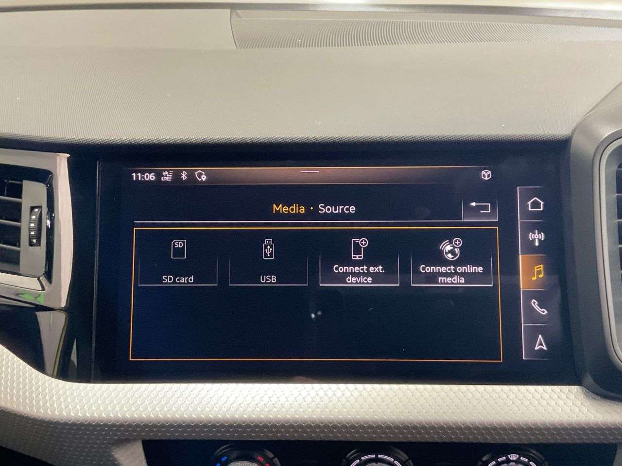 2020 AUDI A1 2020 AUDI A1