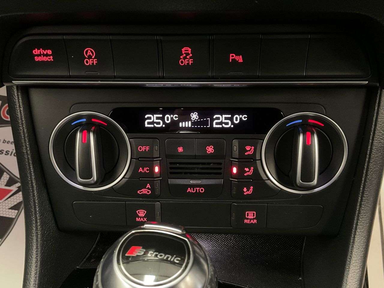 2018 AUDI Q3 2018 AUDI Q3