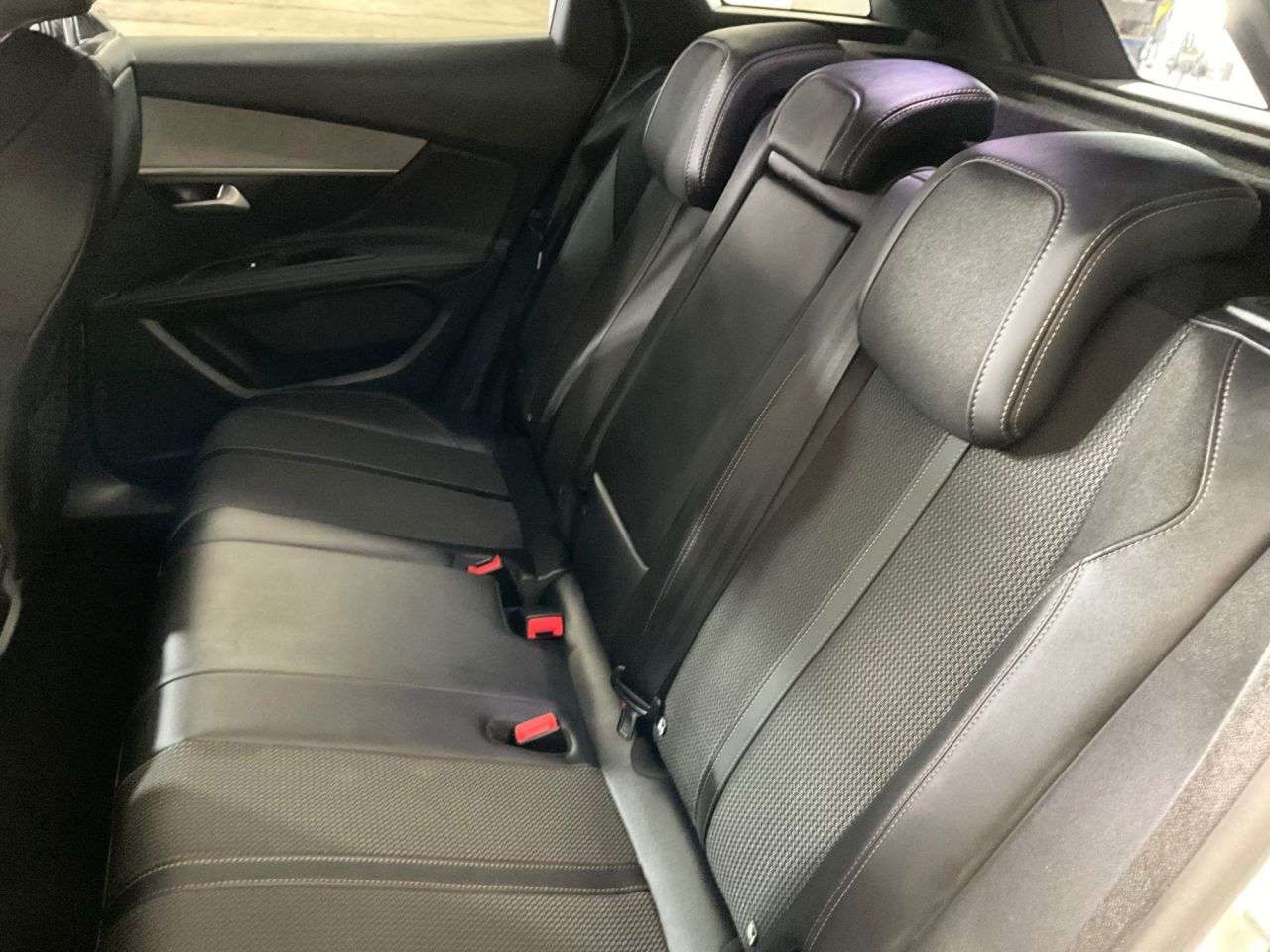 2022 PEUGEOT 3008 2022 PEUGEOT 3008