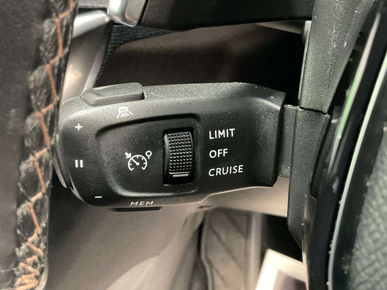 2022 PEUGEOT 3008 2022 PEUGEOT 3008